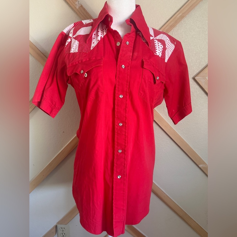 Vintage 70s Women’s Blouse Med. Western Yoke No Iron Pearl Snap Red Polka Dot